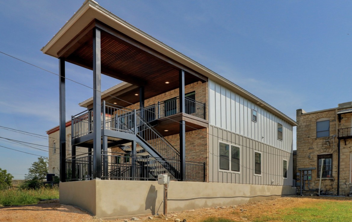 925 Loop 332, Liberty Hill, TX 78642 Kera Commercial